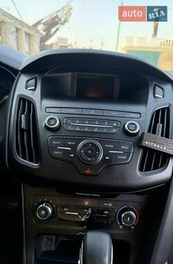 Седан Ford Focus 2017 в 