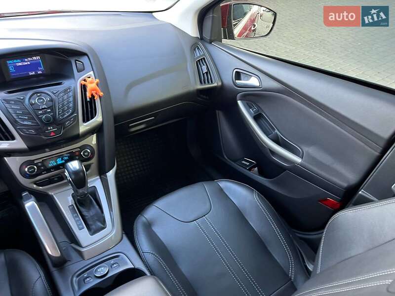 Хэтчбек Ford Focus 2012 в Львове