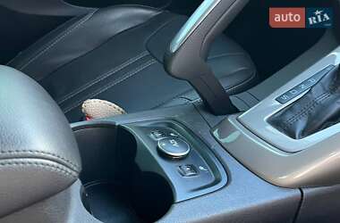 Хэтчбек Ford Focus 2012 в 