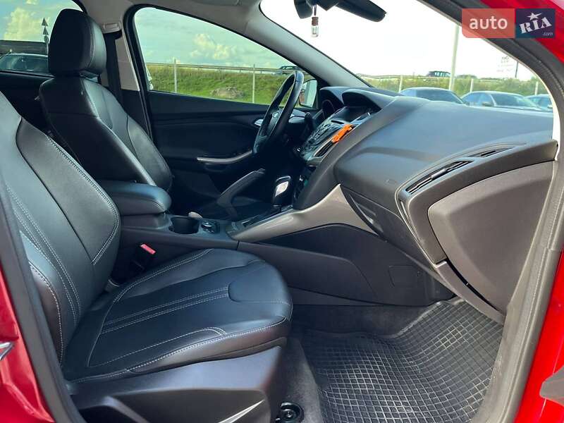 Хэтчбек Ford Focus 2012 в Львове
