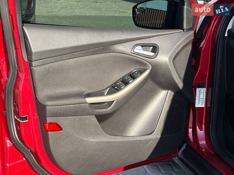 Хэтчбек Ford Focus 2012 в Львове