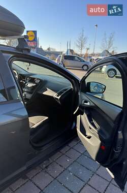 Седан Ford Focus 2017 в 