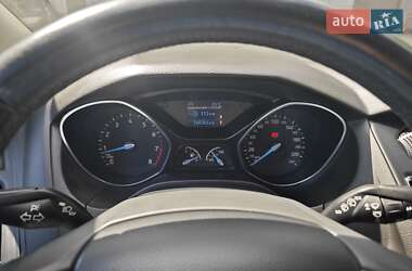 Хэтчбек Ford Focus 2015 в 