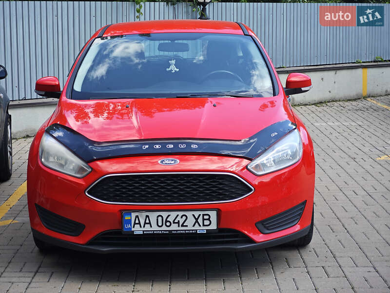Хэтчбек Ford Focus 2015 в Киеве