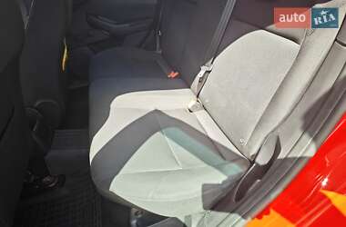 Хэтчбек Ford Focus 2015 в 