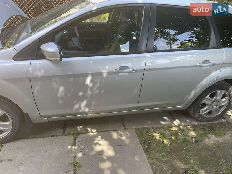 Универсал Ford Focus 2010 в Львове