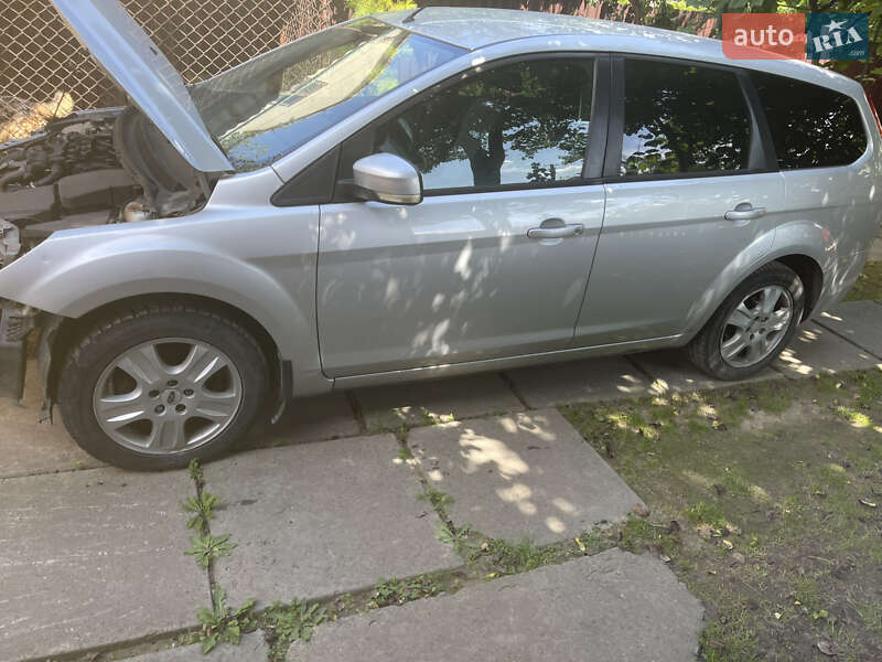 Универсал Ford Focus 2010 в Львове