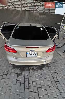 Седан Ford Focus 2017 в 