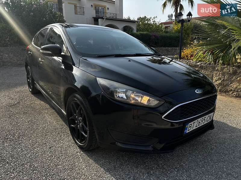 Хэтчбек Ford Focus 2016 в 