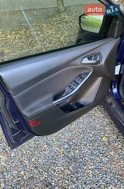Хэтчбек Ford Focus 2017 в 