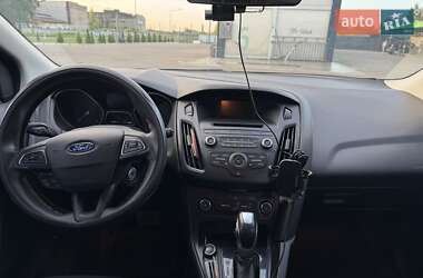 Хэтчбек Ford Focus 2016 в 