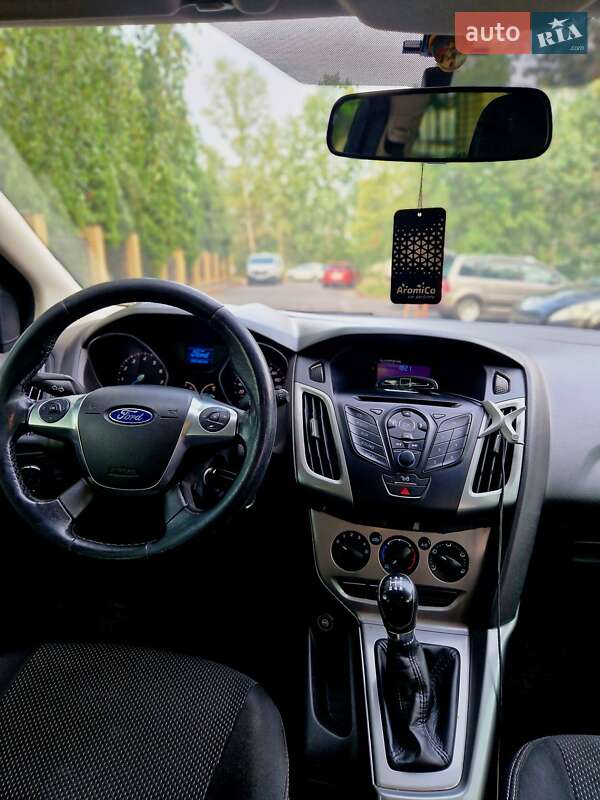 Ford Focus 2011