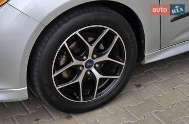 Седан Ford Focus 2015 в 