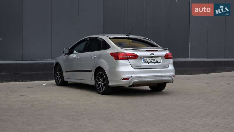 Седан Ford Focus 2015 в Киеве
