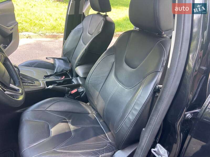 Седан Ford Focus 2015 в Житомире фото 27 Седан Ford Focus 2015 в Житомире