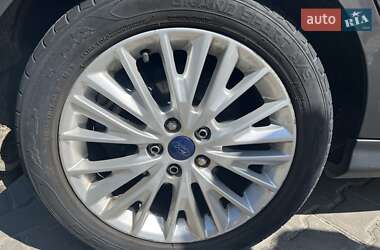 Хэтчбек Ford Focus 2016 в 