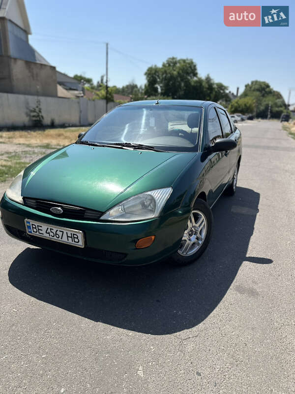 Ford Focus 2000
