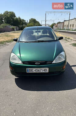 Седан Ford Focus 2000 в 