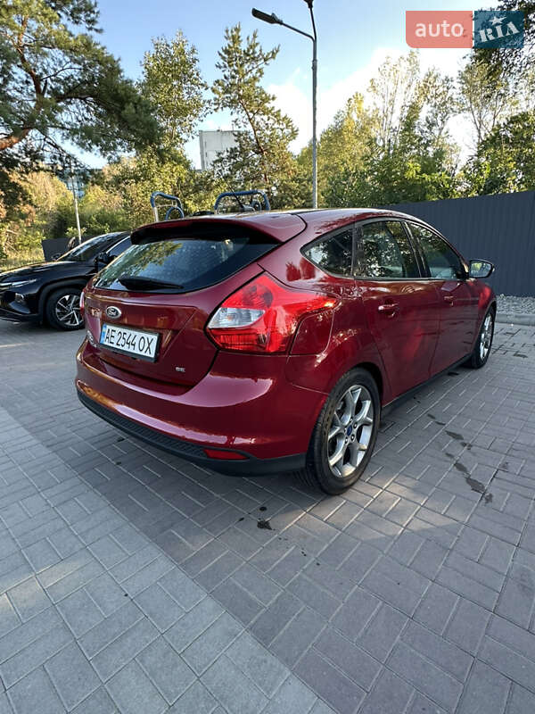 Хэтчбек Ford Focus 2014 в Днепре