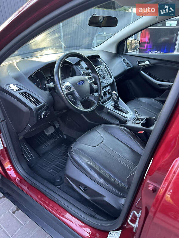Хэтчбек Ford Focus 2014 в Днепре