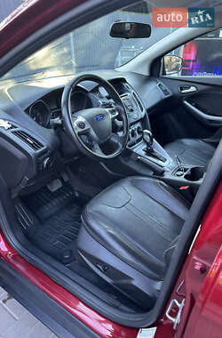 Хэтчбек Ford Focus 2014 в 