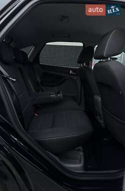 Хэтчбек Ford Focus 2009 в 