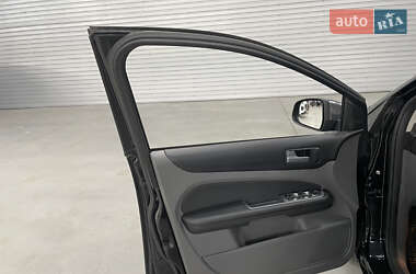 Универсал Ford Focus 2010 в 