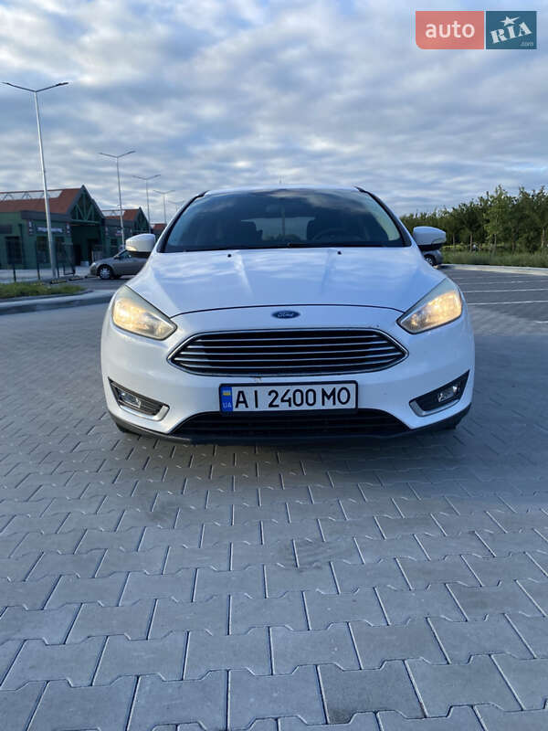 Хэтчбек Ford Focus 2015 в Киеве