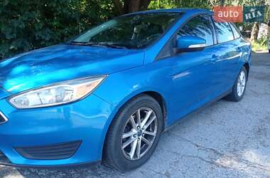 Седан Ford Focus 2015 в 