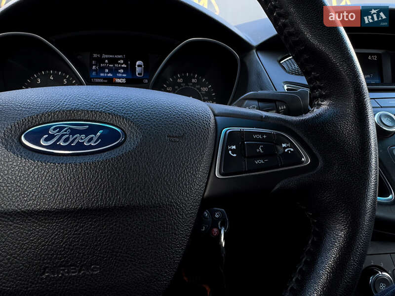 Седан Ford Focus 2015 в Киеве