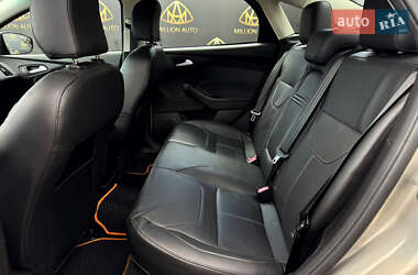 Седан Ford Focus 2015 в 