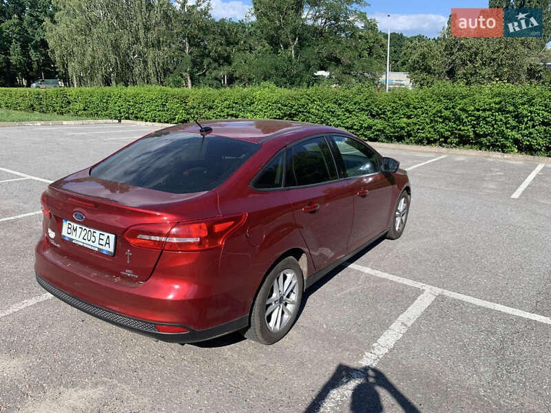 Седан Ford Focus 2015 в Сумах