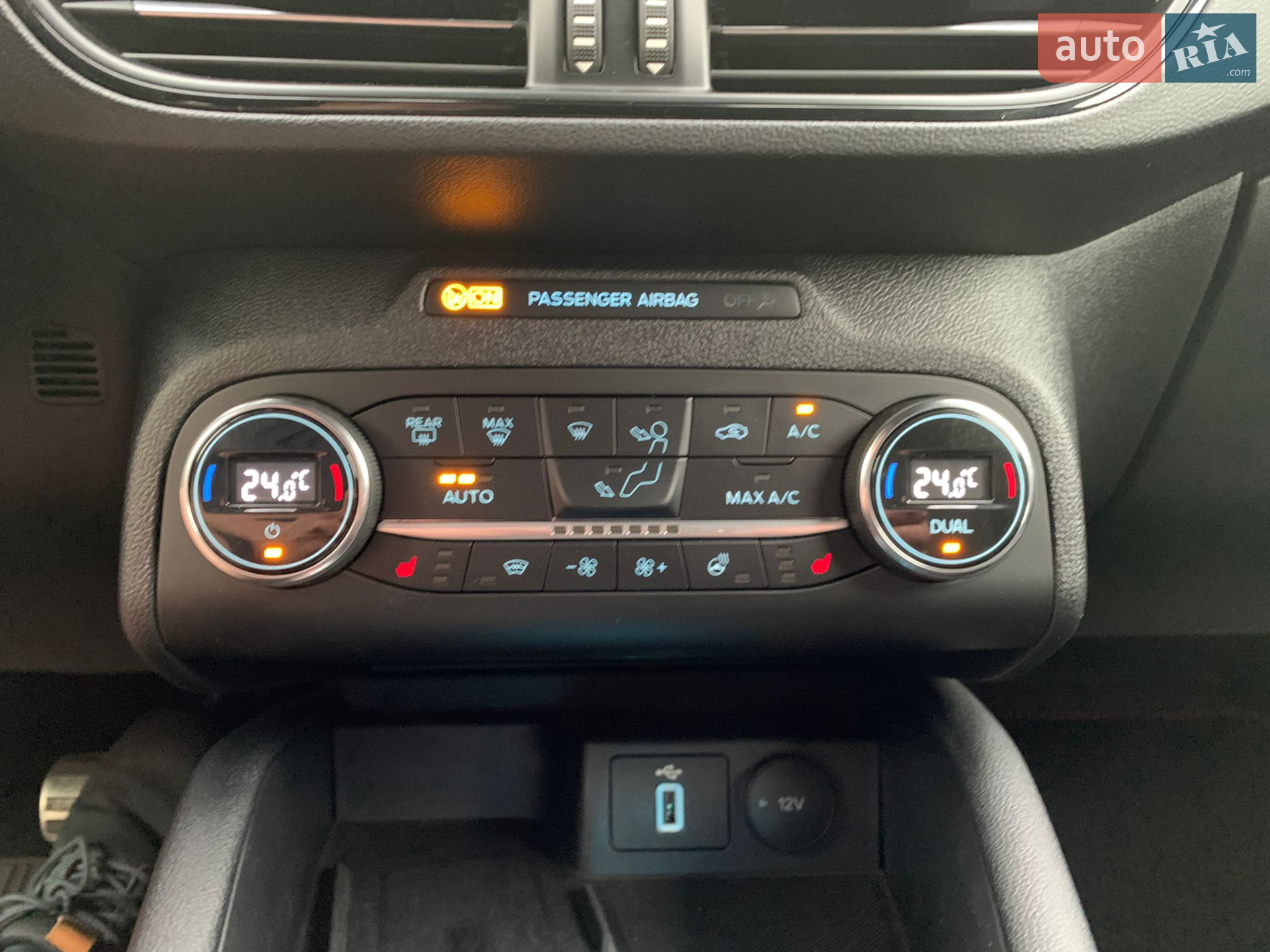 2020 Ford Focus - мініатюра 15