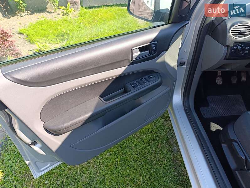 Универсал Ford Focus 2008 в Тысменице