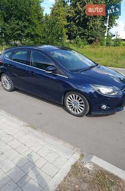 Седан Ford Focus 2011 в 