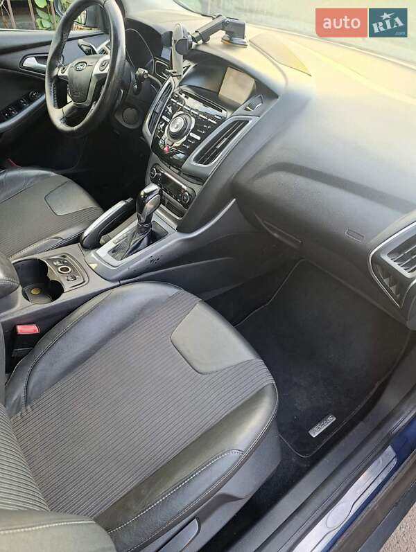 Седан Ford Focus 2011 в Шептицькому