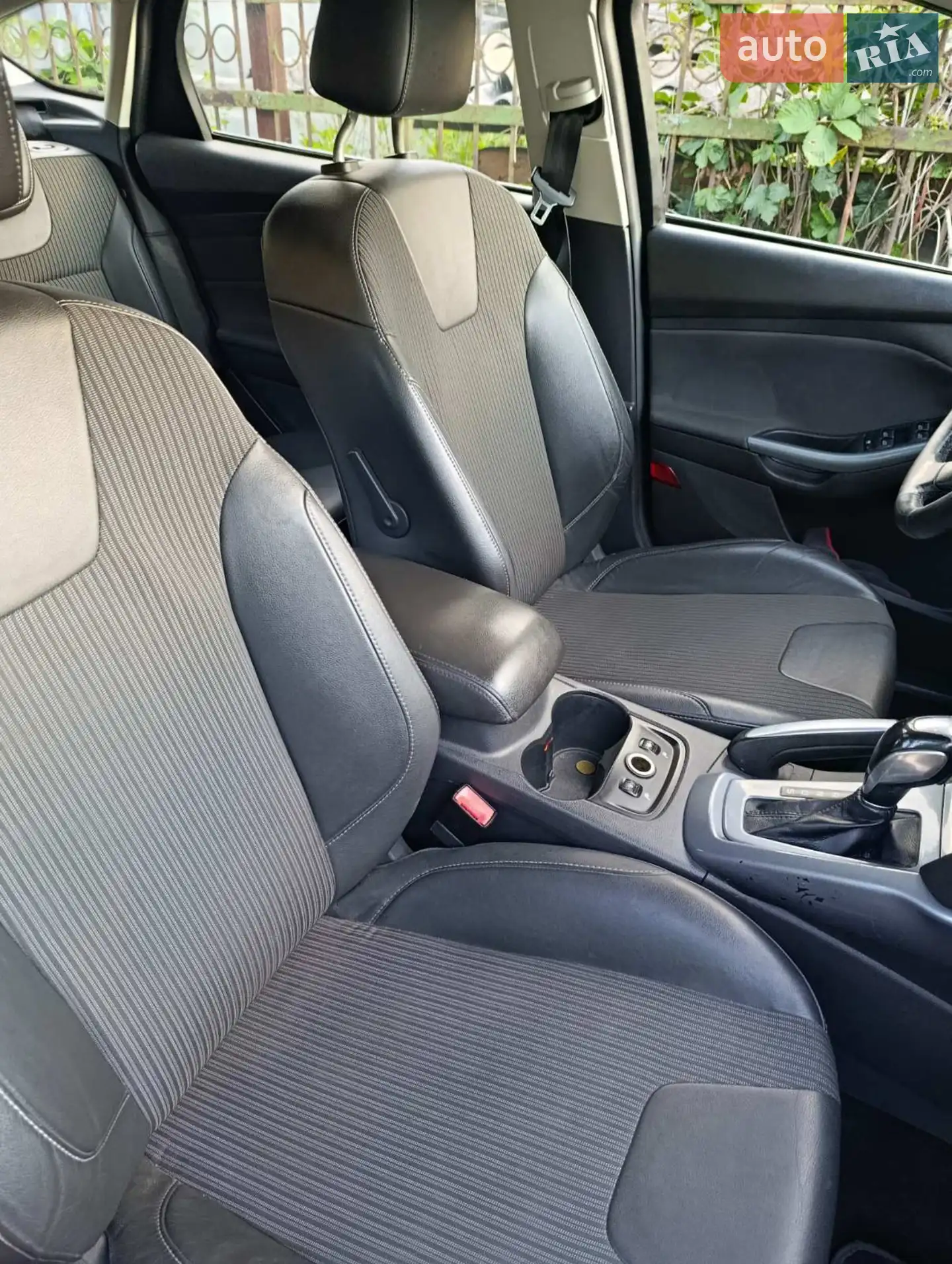 2011 Ford Focus - мініатюра 12