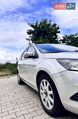 Универсал Ford Focus 2009 в 