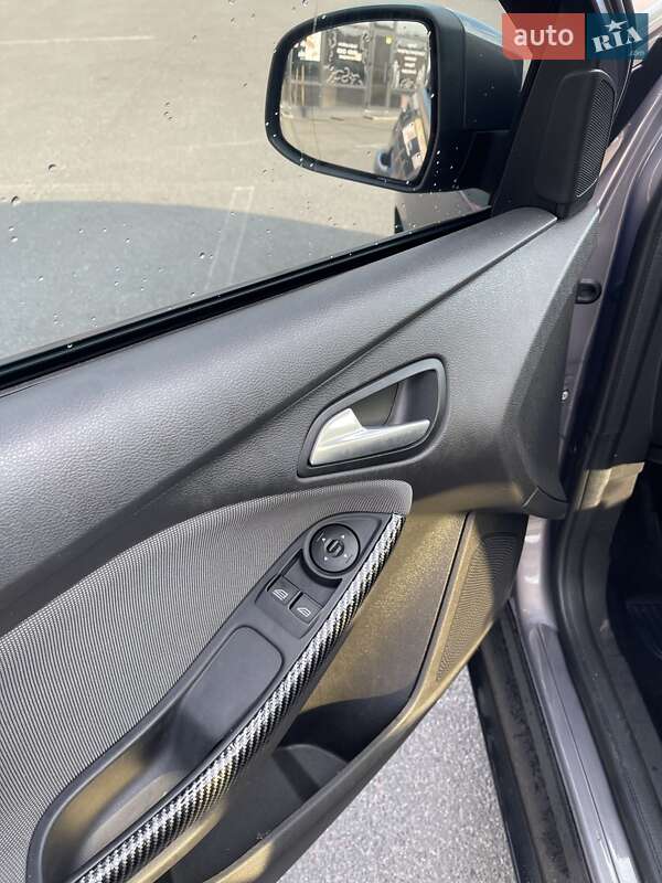 Хэтчбек Ford Focus 2014 в Киеве фото 21 Хэтчбек Ford Focus 2014 в Киеве