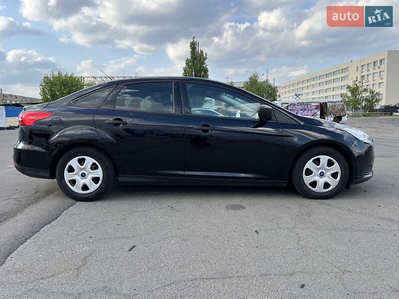 Седан Ford Focus 2017 в Киеве