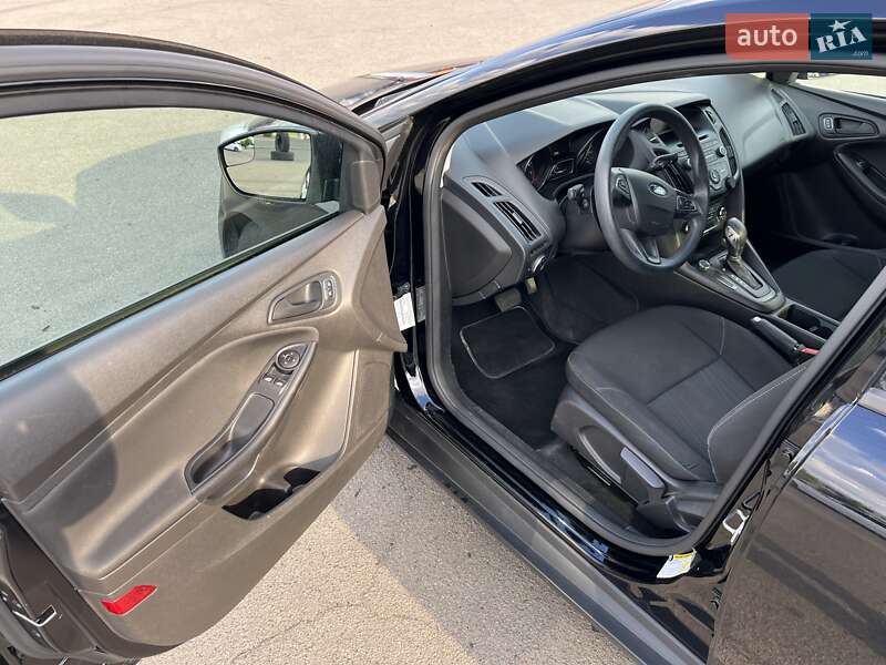 Седан Ford Focus 2017 в Киеве