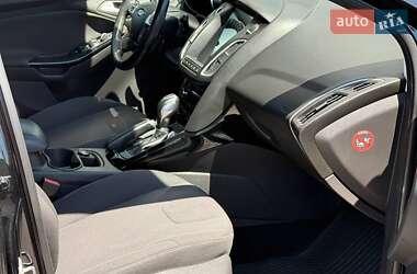 Хэтчбек Ford Focus 2013 в 