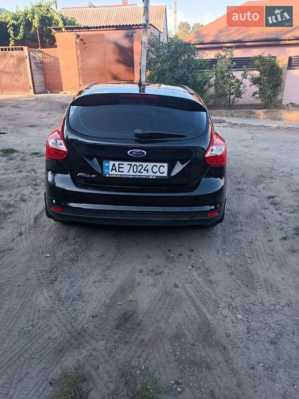 Хетчбек Ford Focus 2012 в Дніпрі