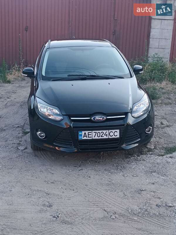 Хетчбек Ford Focus 2012 в Дніпрі