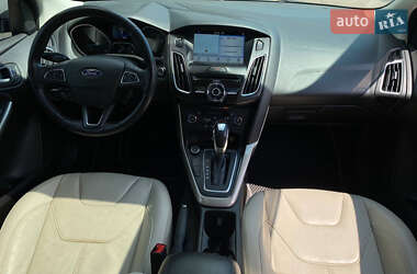 Седан Ford Focus 2017 в 