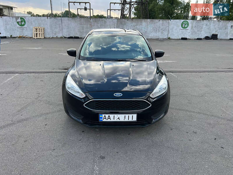 Седан Ford Focus 2017 в Киеве