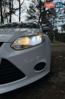 Универсал Ford Focus 2014 в 