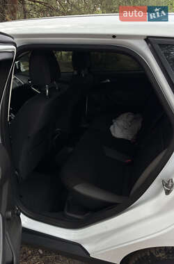 Универсал Ford Focus 2014 в 
