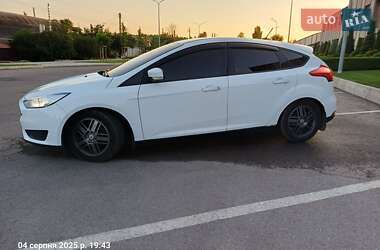 Хэтчбек Ford Focus 2018 в 