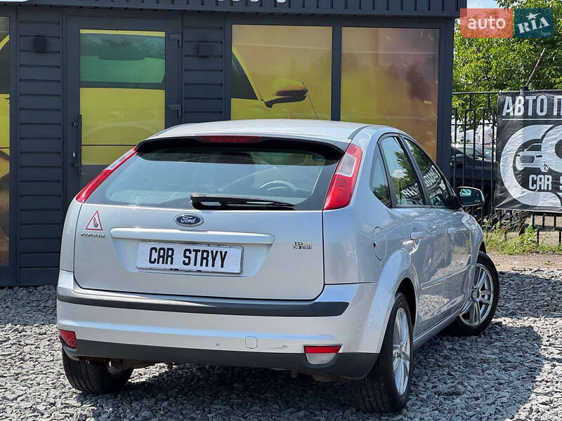 Хэтчбек Ford Focus 2007 в Стрые